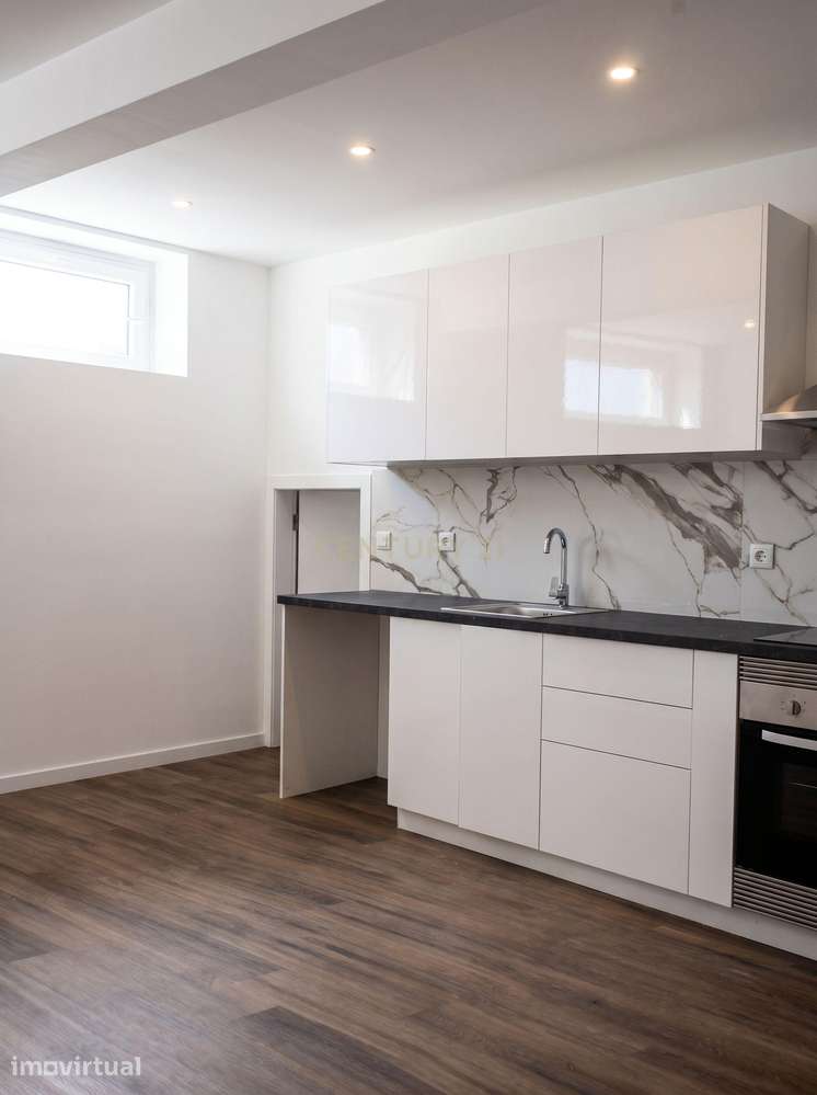 Apartamento T1 totalmente remodelado na Cruz de Pau - Grande imagem: 2/12