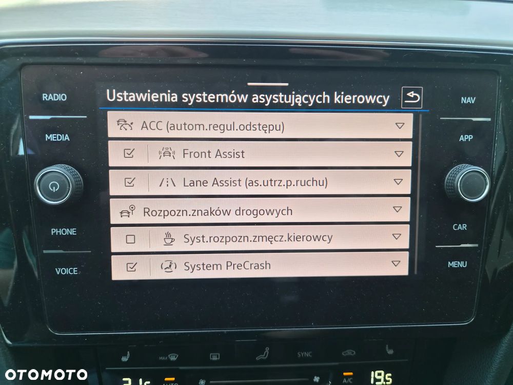 Volkswagen Passat 1.5 TSI EVO Elegance DSG - 19