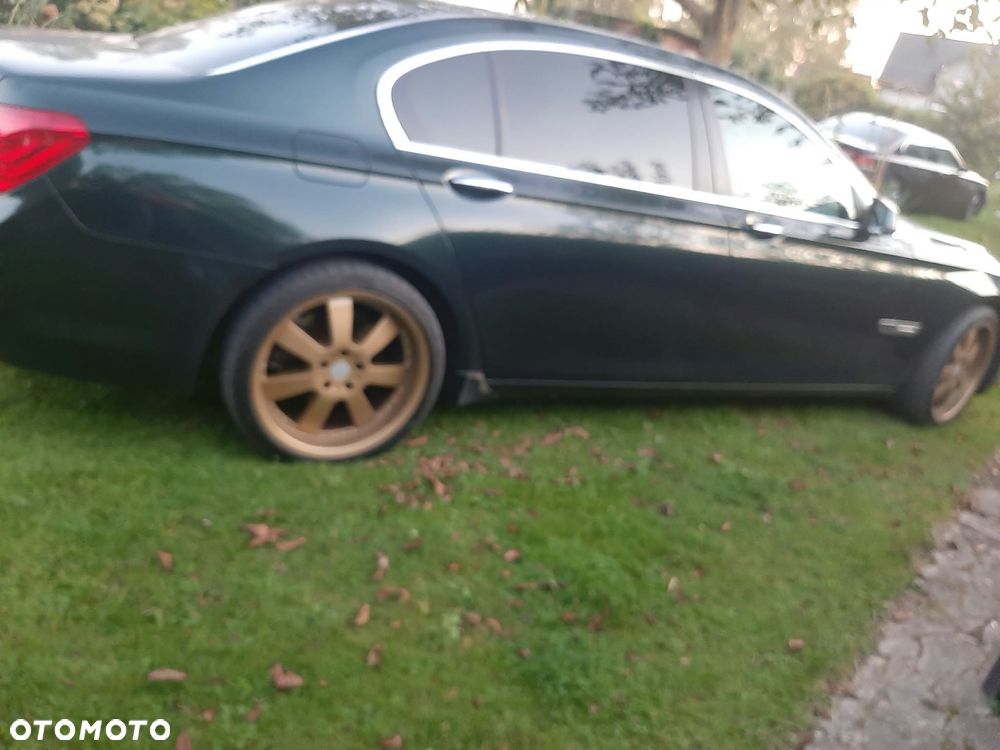 BMW Seria 7 2010 photo 3