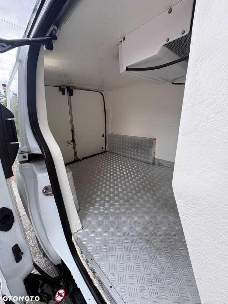 Ford Transit connect chłodnia - 13