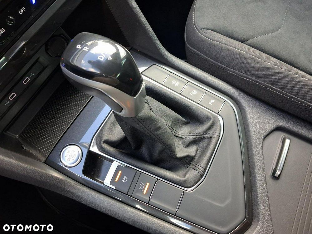 Volkswagen Tiguan - 27