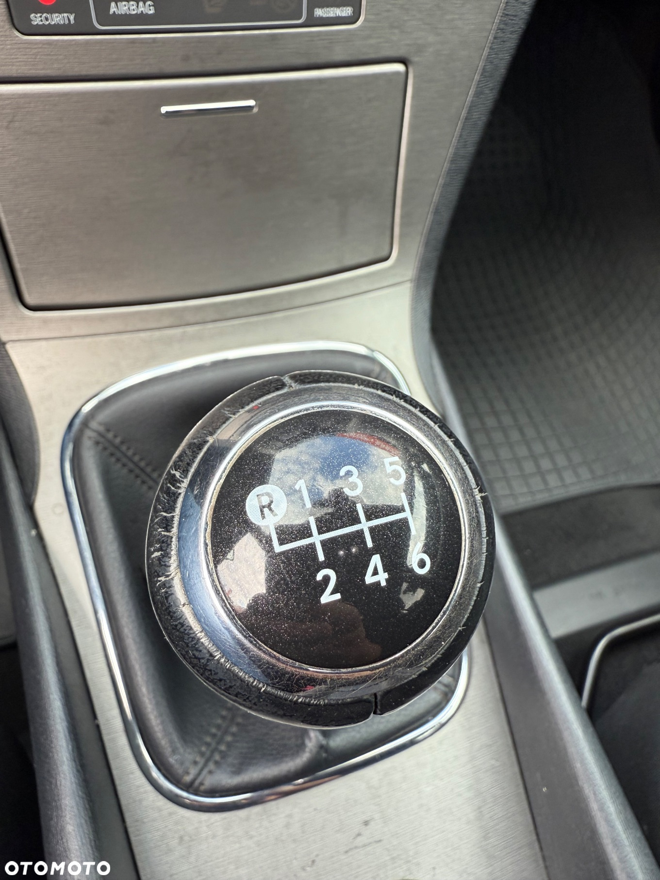 Toyota Avensis 1.8 Sol NAVI - 14