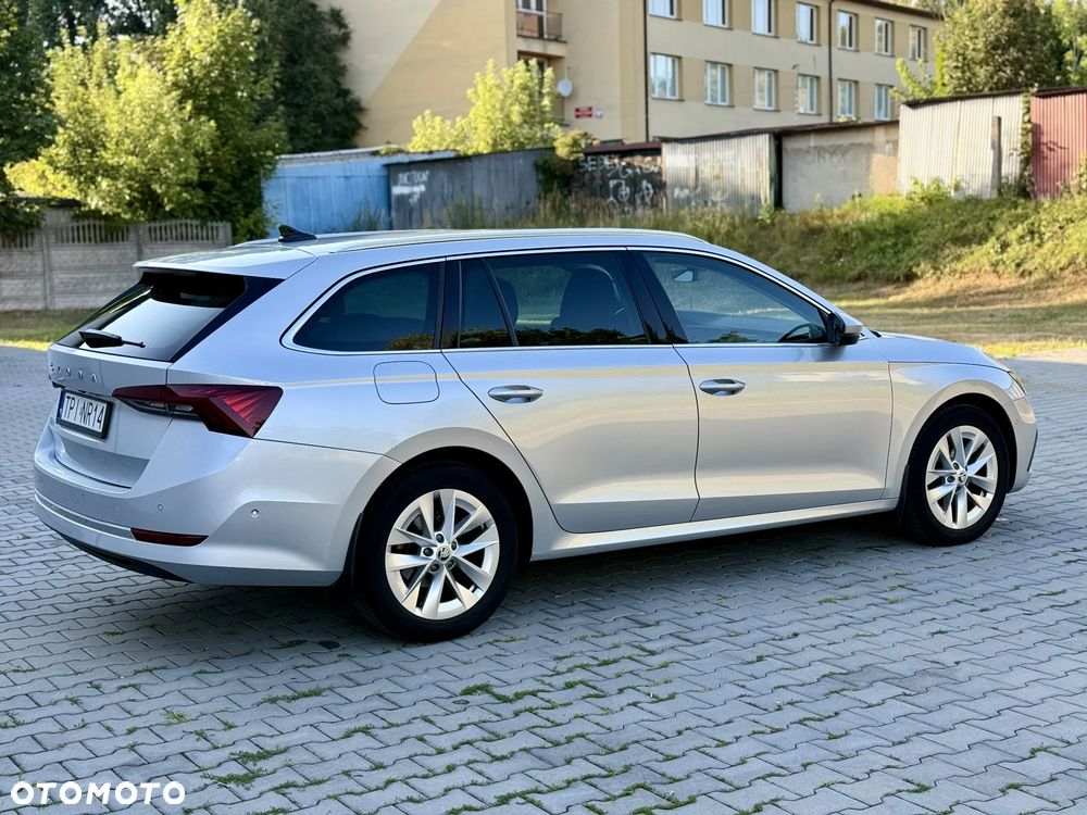 Skoda Octavia 2.0 TDI Sportline DSG - 4