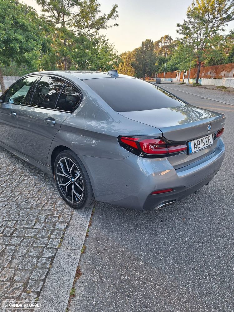 BMW 530 e Pack 50 anos M - 14