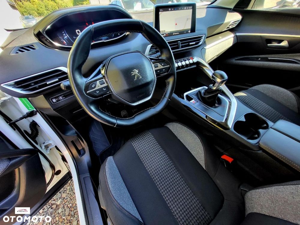 Peugeot 3008 - 5