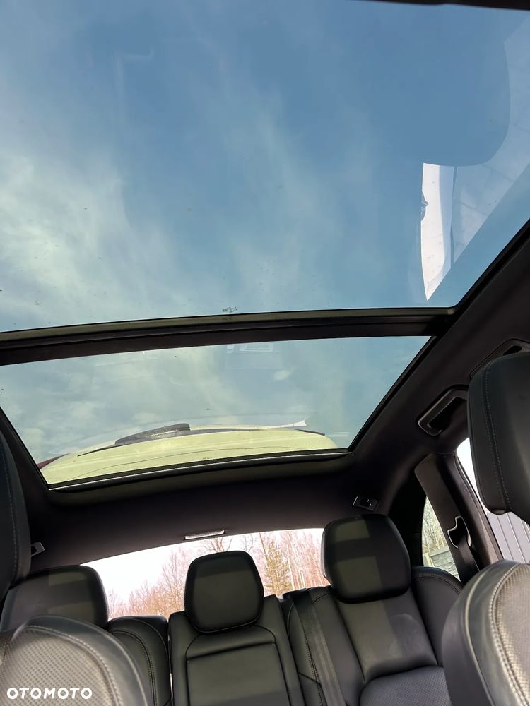 Porsche Cayenne Platinum Edition - 26