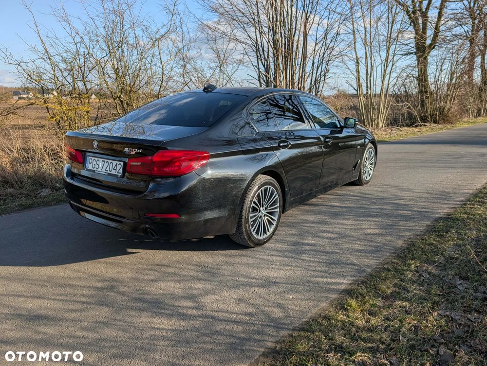 BMW Seria 5 520d Efficient Dynamics Edition Sport Line - 4