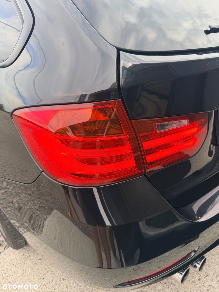 BMW Seria 3 330d xDrive Sport-Aut - 16