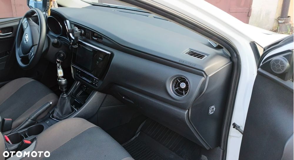 Toyota Auris 1.33 VVT-i Active - 9