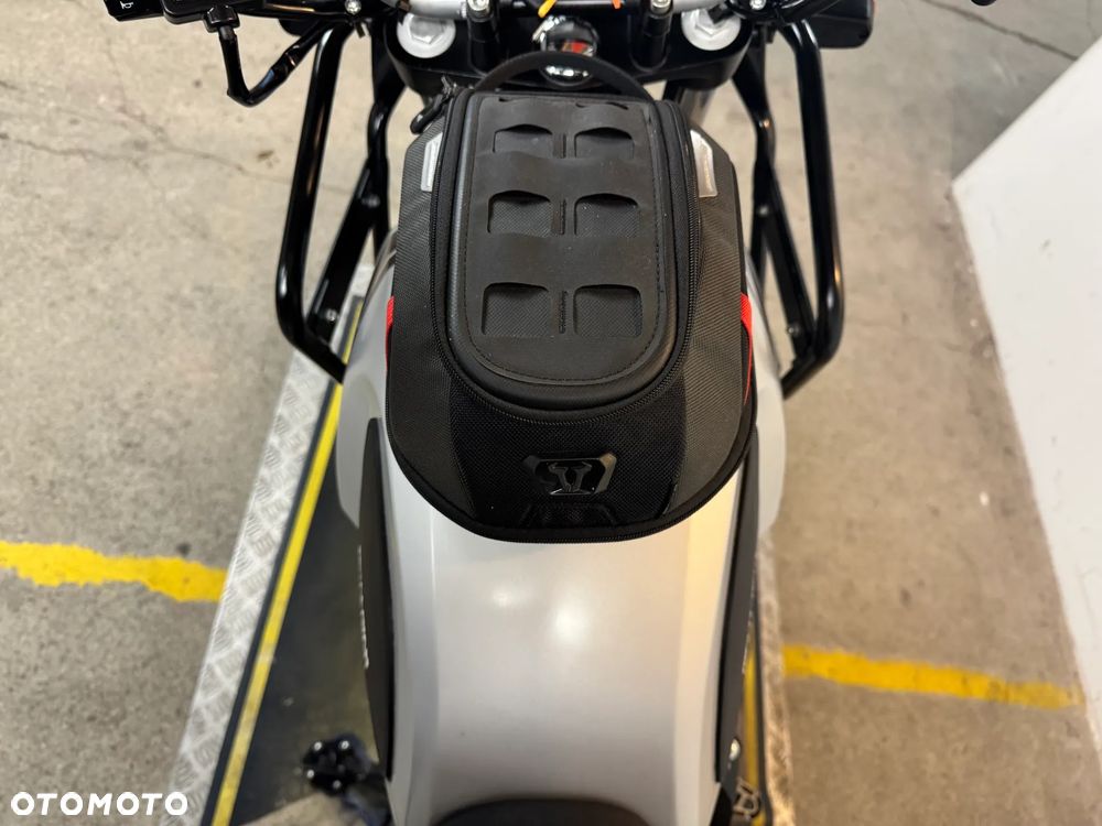 Royal Enfield Himalayan - 29