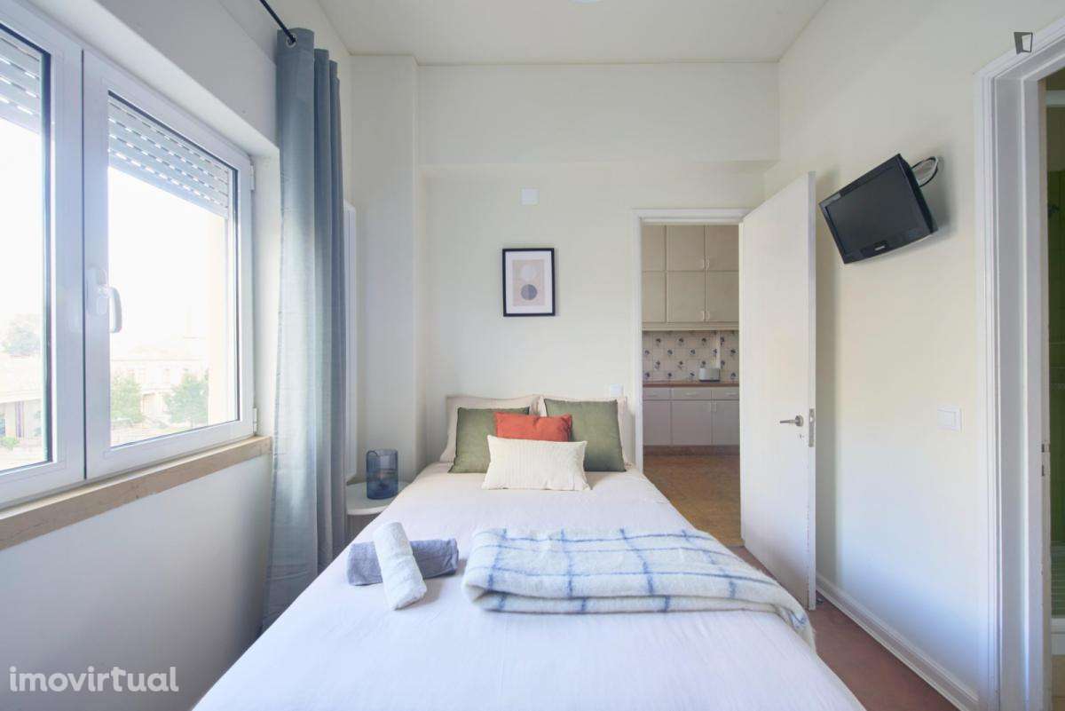 Quarto - localizado em Telheiras Lisbon - Grande imagem: 5/56