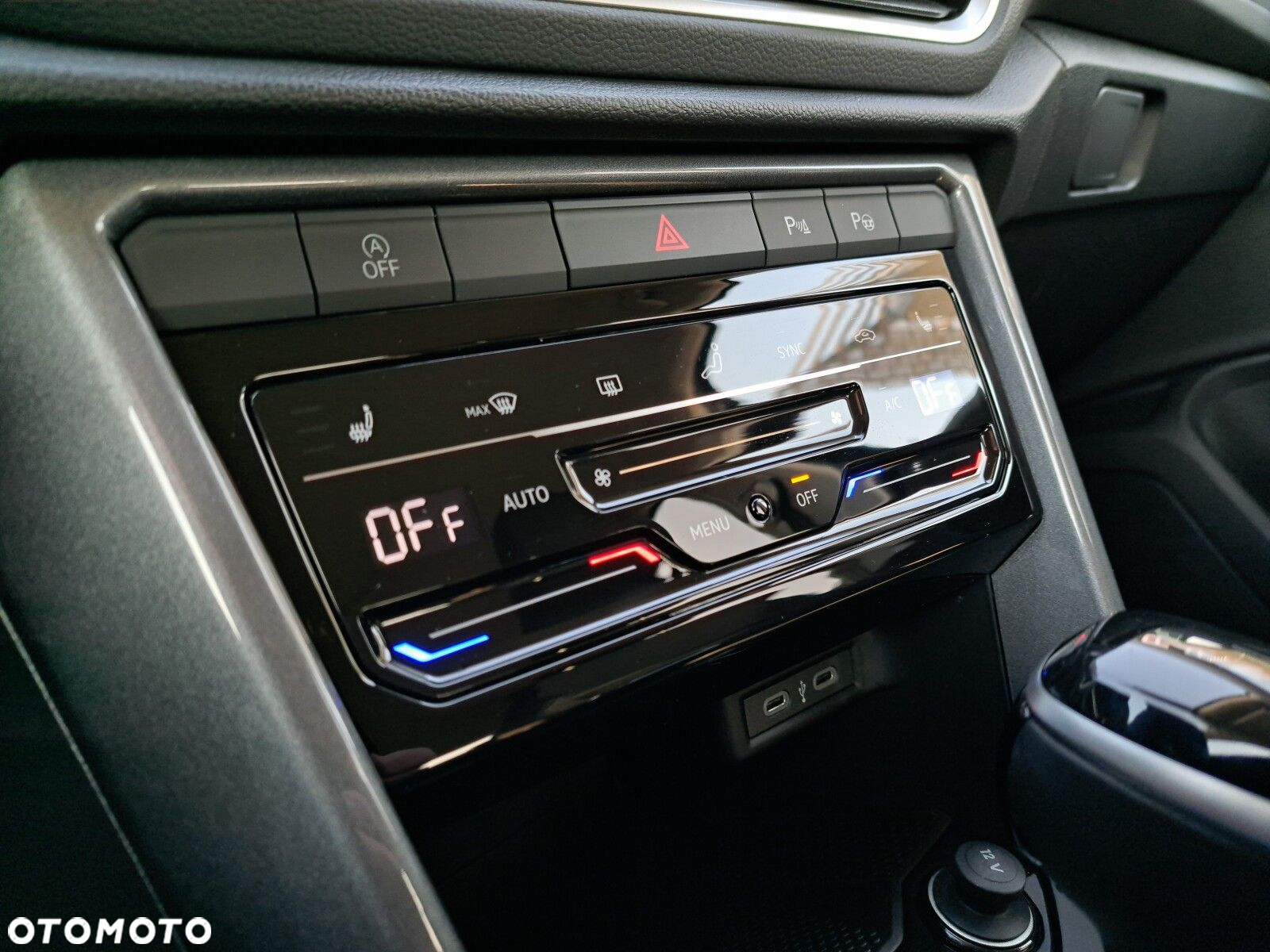 Volkswagen T-Roc 2.0 TSI 4Motion Style DSG - 29