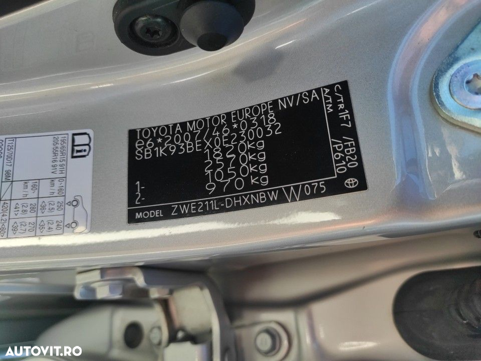 Toyota Corolla - 23