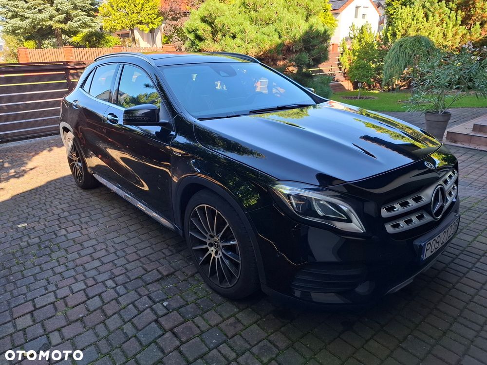 Mercedes-Benz GLA 200 7G-DCT - 1