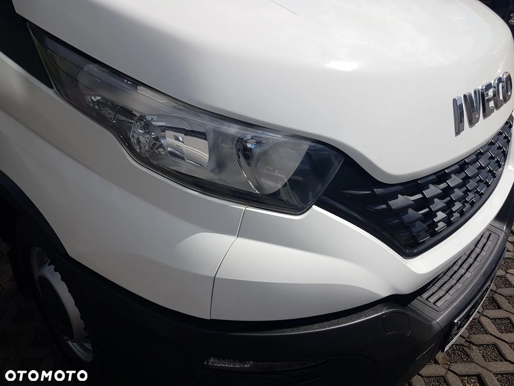 Iveco DAILY KONTENER NISKOPODŁOGOWY 4,43x2,23x2,42 SKLEP FOODTRUCK BAR KLIMA KONIOWÓZ KAMPER - 32