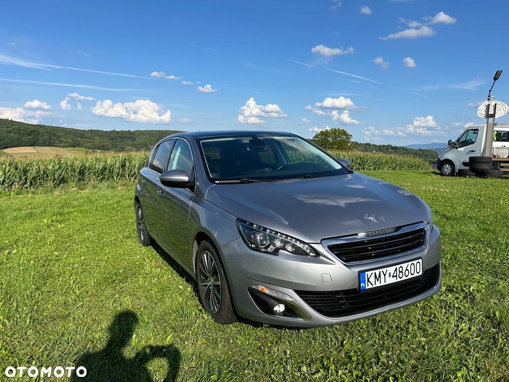 Peugeot 308 1.6 BlueHDi Allure S&S - 16