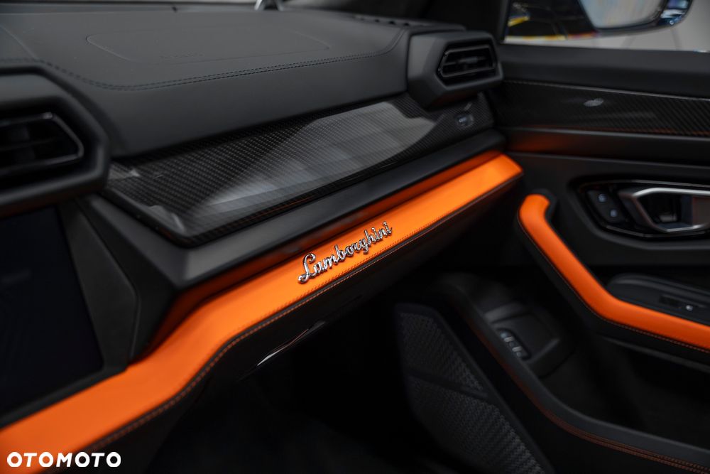 Lamborghini Urus - 23
