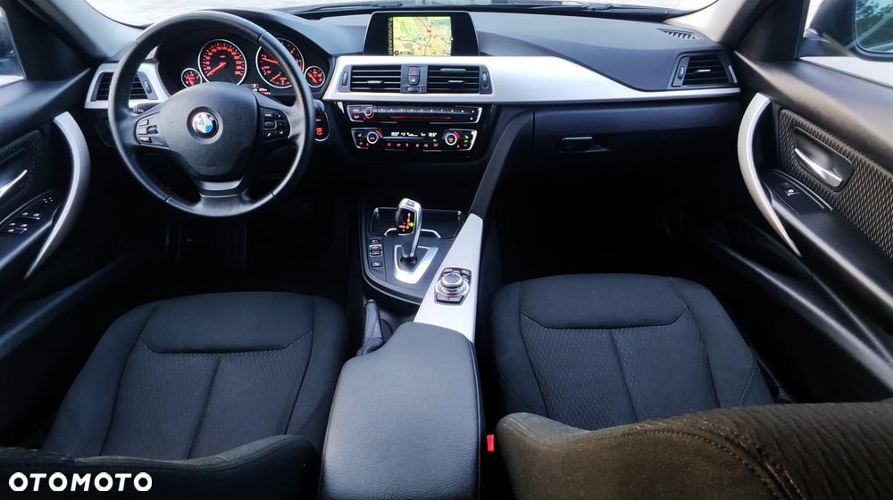 BMW Seria 3 318d Edition Luxury Line Purity - 11