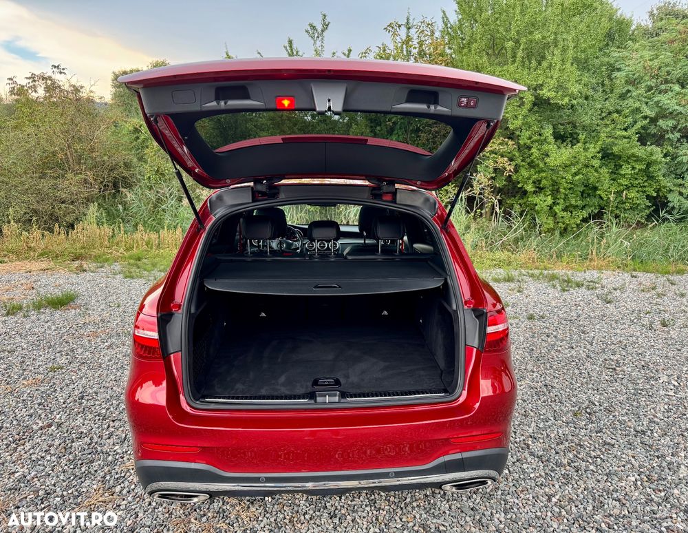 Mercedes-Benz GLC 300 4Matic 9G-TRONIC AMG Line - 9