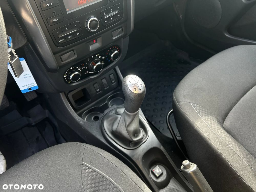 Dacia Duster 1.6 SCe Ambiance S&S - 15