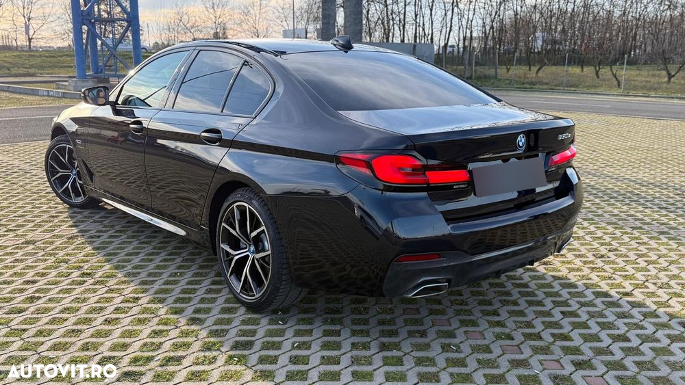 BMW Seria 5 520i Aut. M Sport Edition - 2