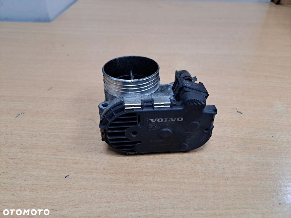 VOLVO S60 I V70 II XC70 XC90 I 2.4 D5 185KM PRZEPUSTNICA 8692720 0281002701