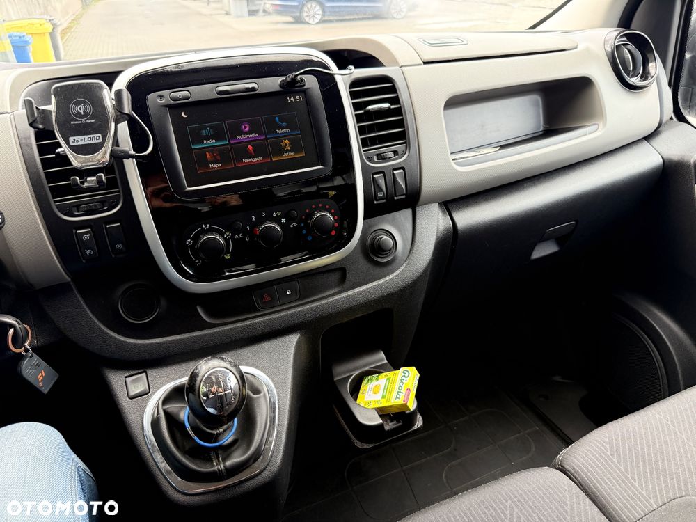 Renault TRAFIC - 12