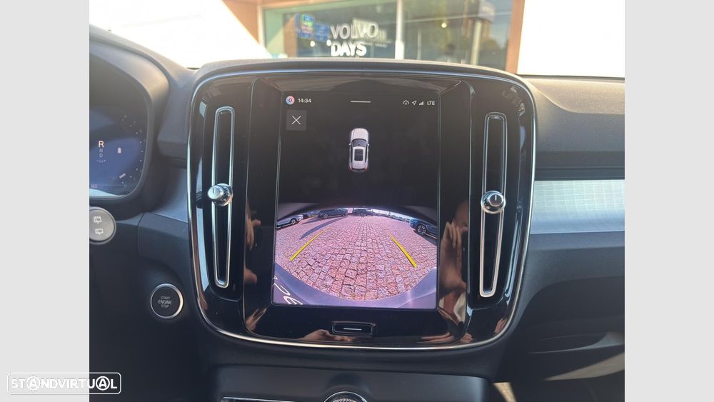 Volvo XC 40 2.0 B3 Plus Dark - 18
