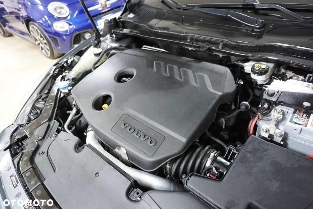 Volvo V40 D2 Kinetic - 14