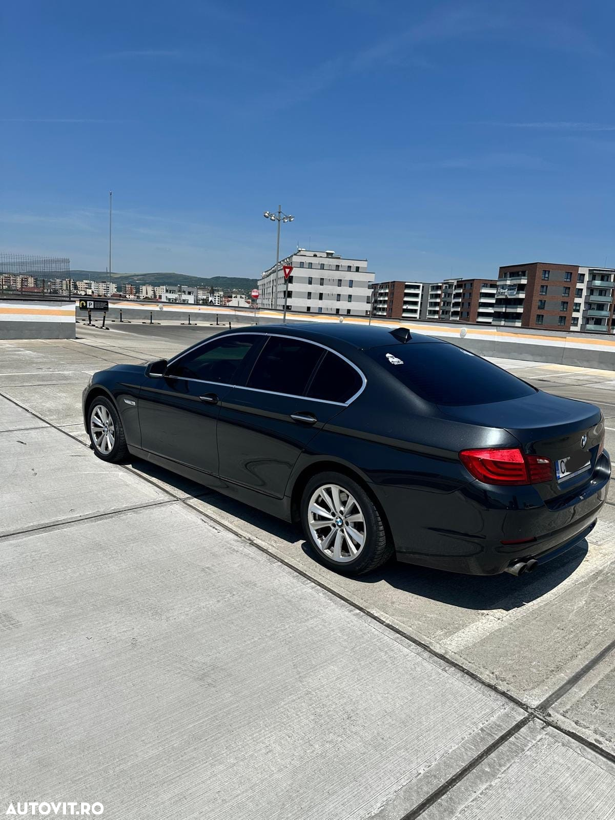 BMW Seria 5 525d xDrive - 3