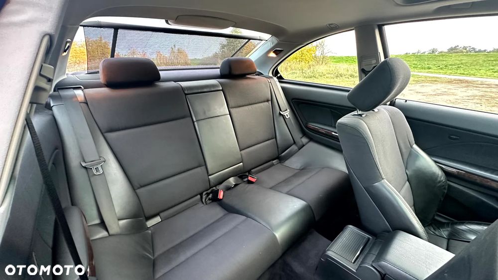 BMW Seria 3 325 Ci - 28