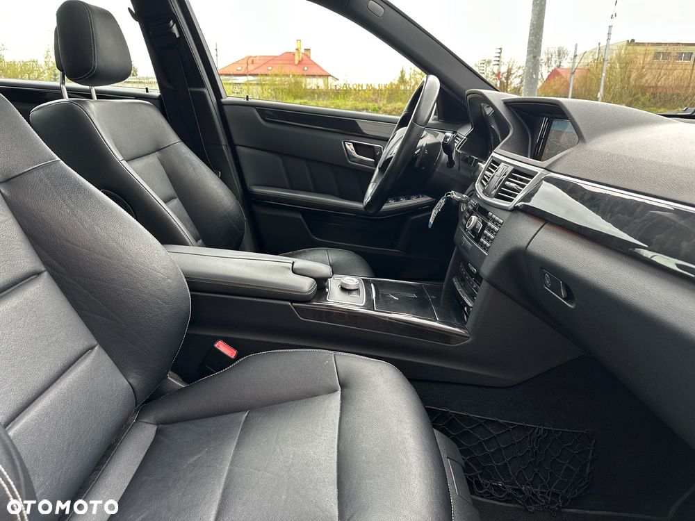 Mercedes-Benz Klasa E 350 CDI 4-Matic Avantgarde - 37