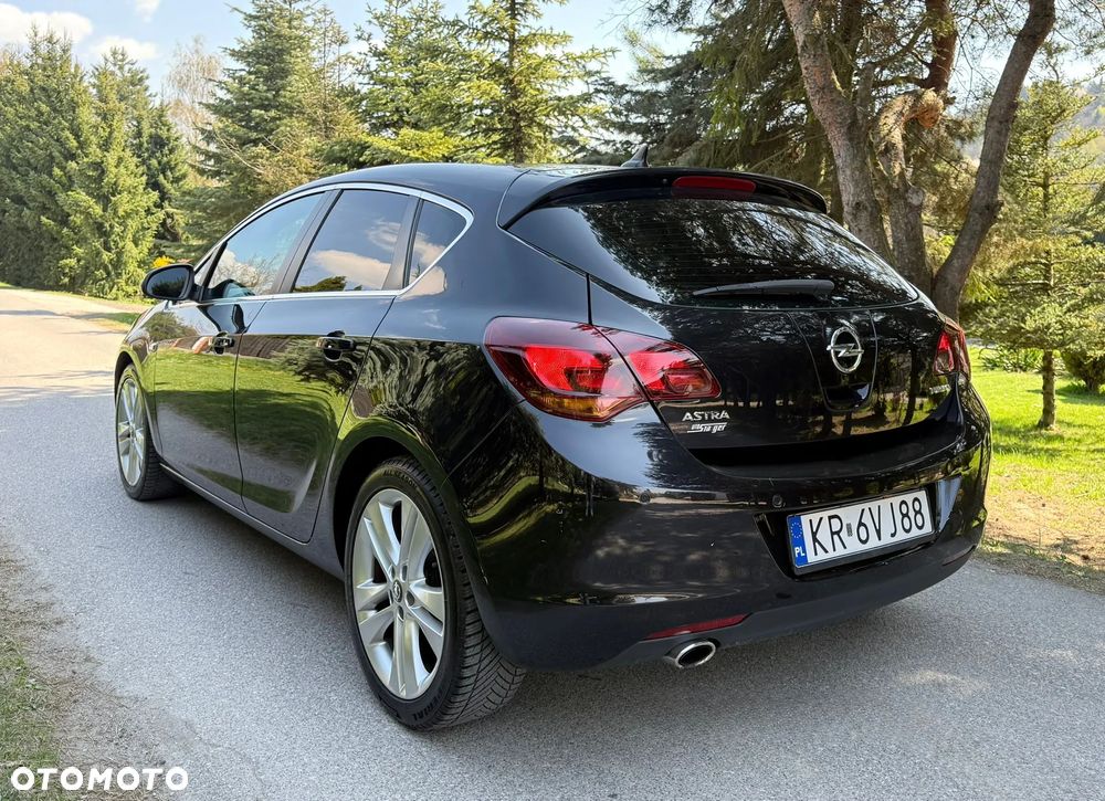 Opel Astra 1.4 Turbo Cosmo - 10