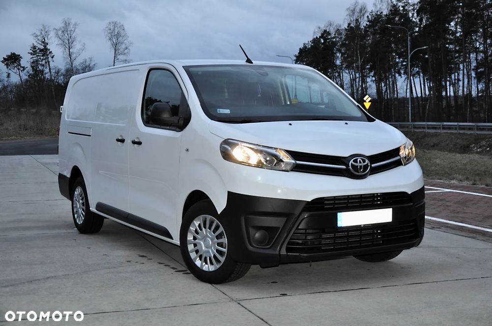 Toyota Proace - 1