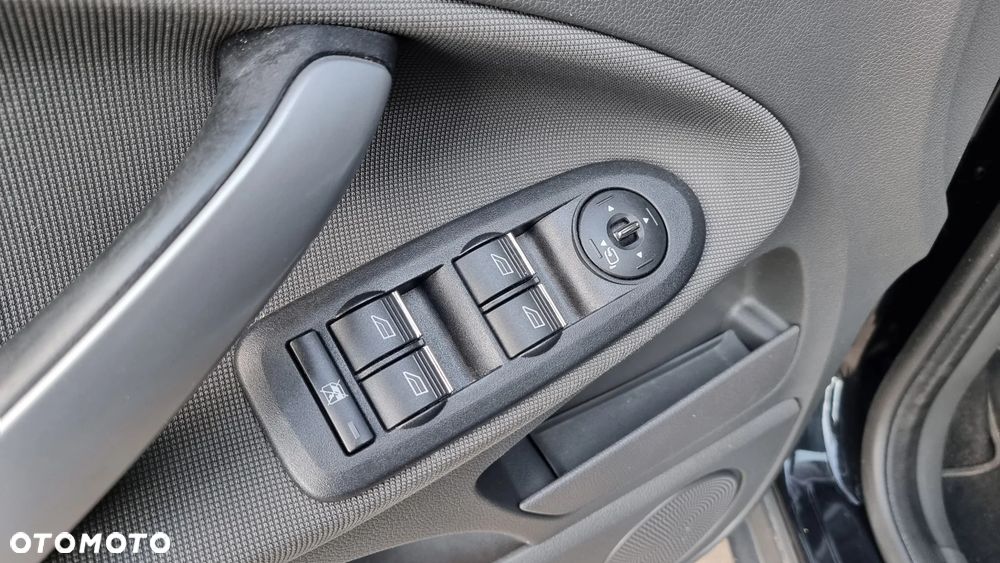 Ford Kuga 2.0 TDCi 4x4 Champions Edition - 30