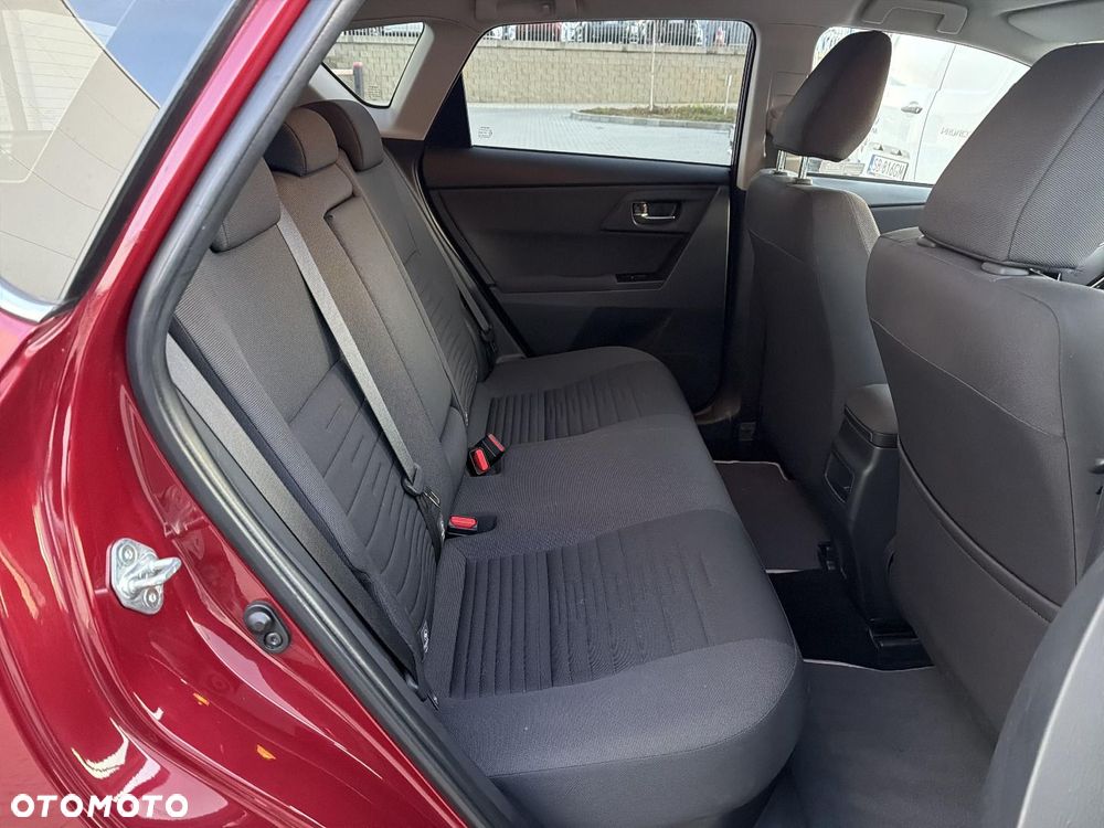 Toyota Auris - 13