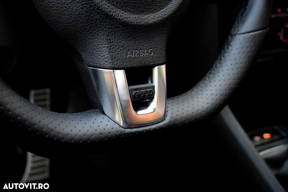 Volkswagen Golf 2.0 TDI DPF GTD - 22