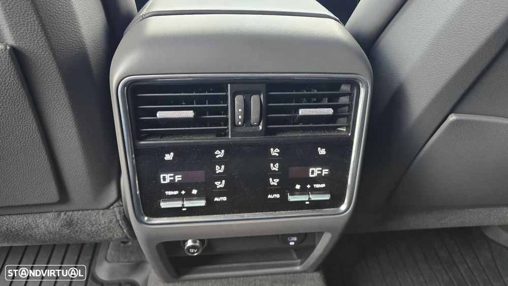 Porsche Cayenne - 22