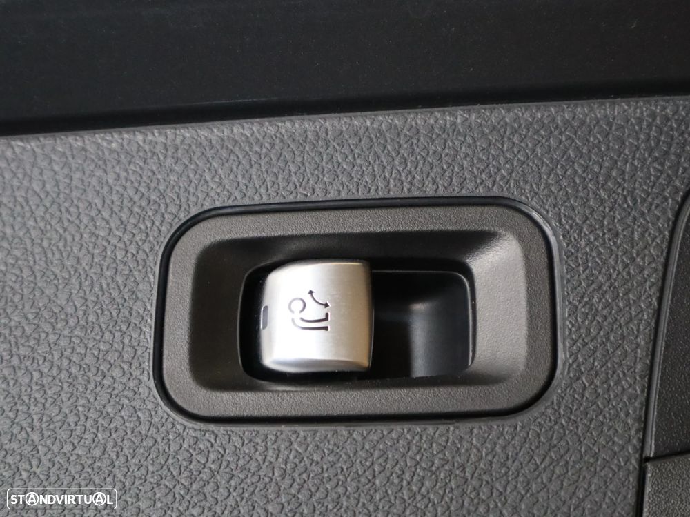 Mercedes-Benz GLC 300 de 4Matic - 13