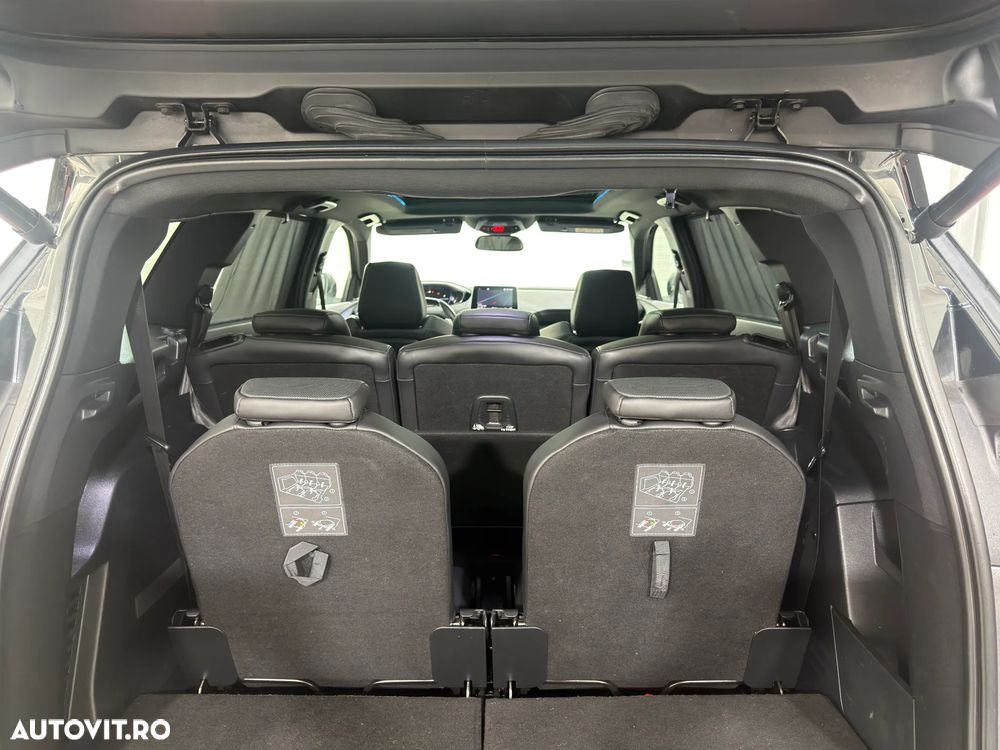 Peugeot 5008 - 12