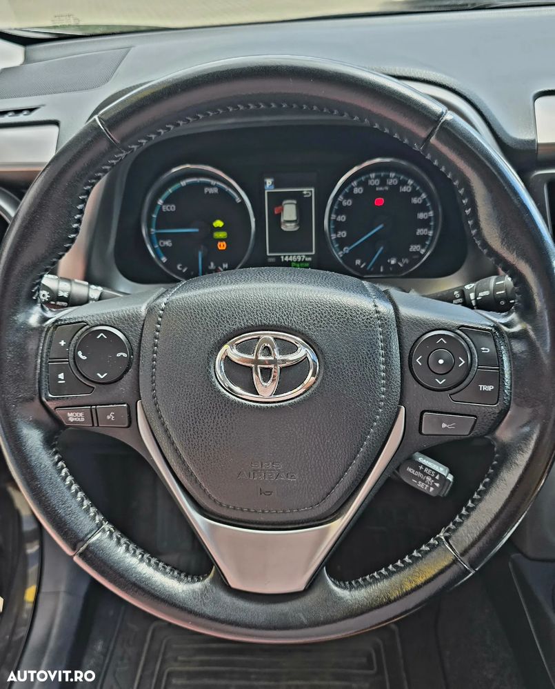 Toyota RAV4 - 24