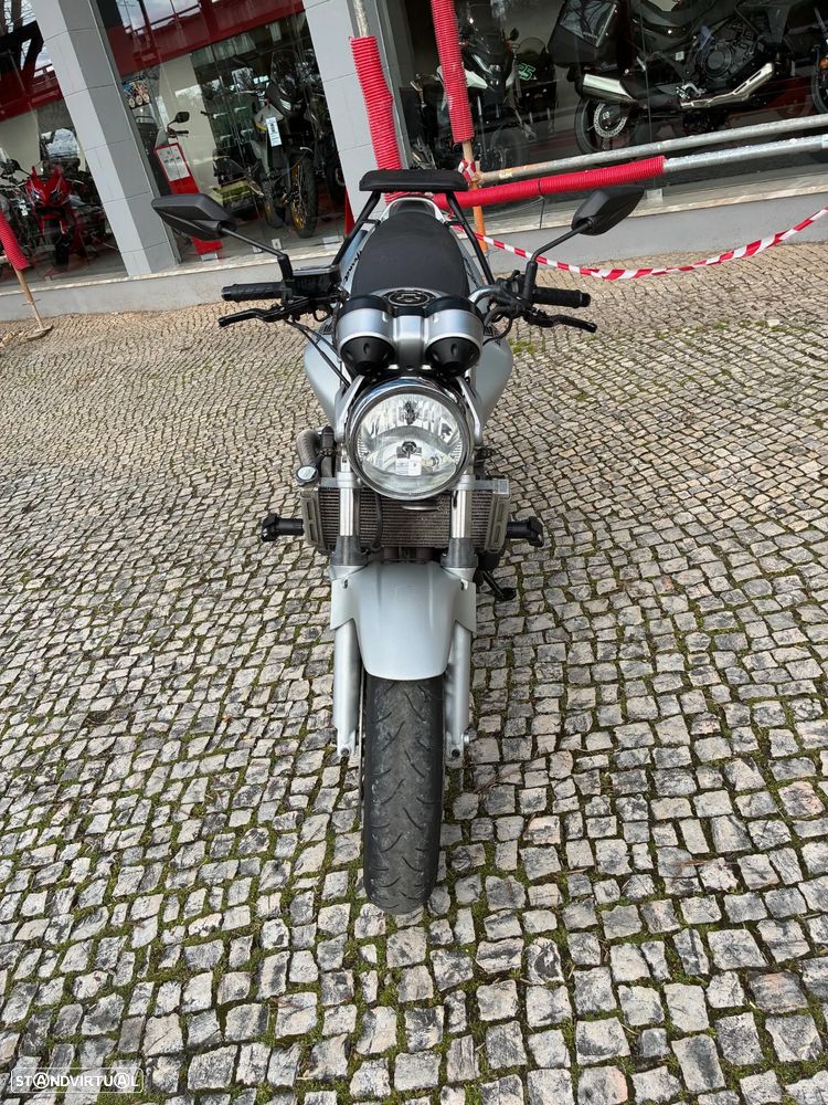 Honda CB HORNET 600 - 4