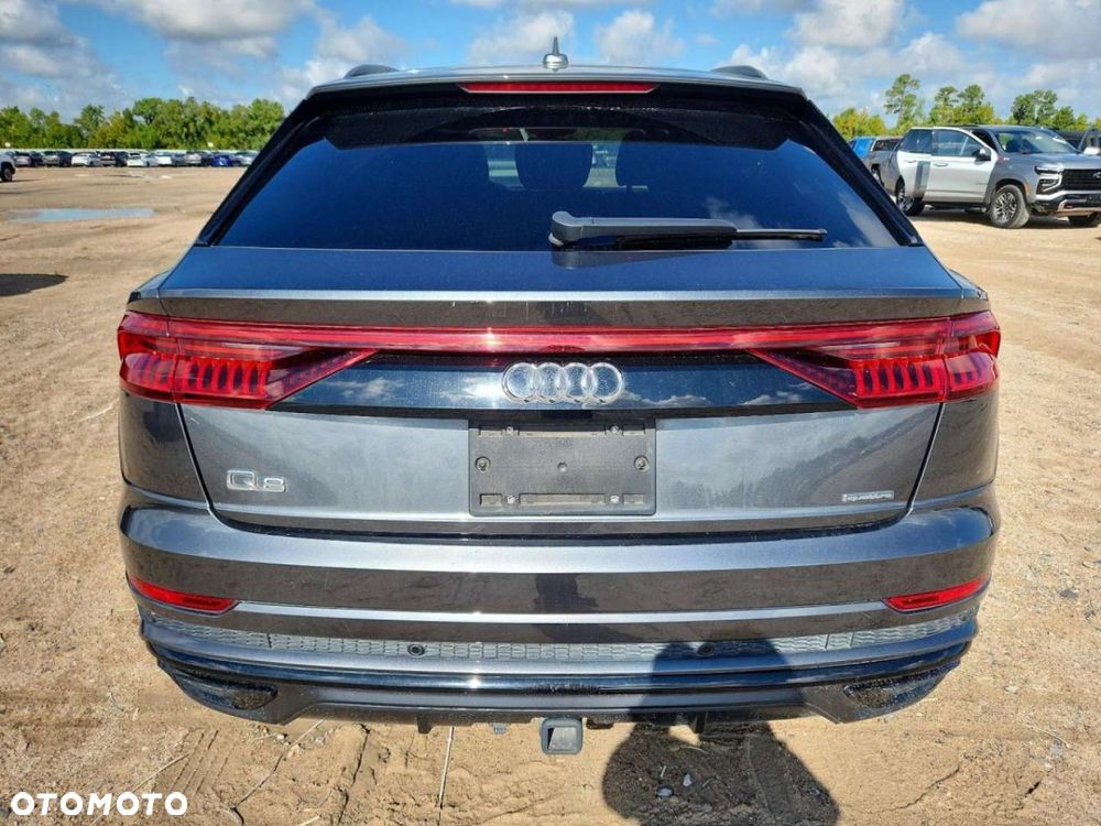 Audi Q8 - 6