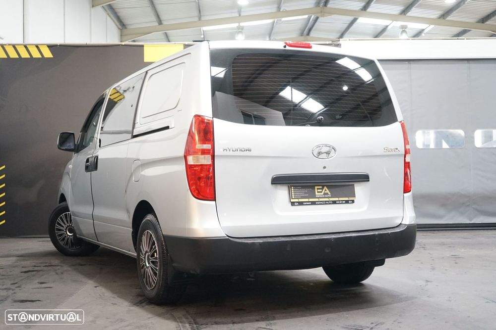 Hyundai H-1 2.5 CRDi Travel Comfort - 4