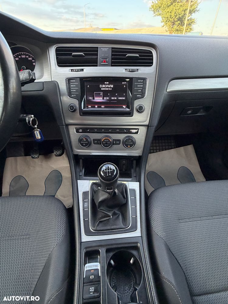 Volkswagen Golf 1.6 TDI BMT Trendline - 11
