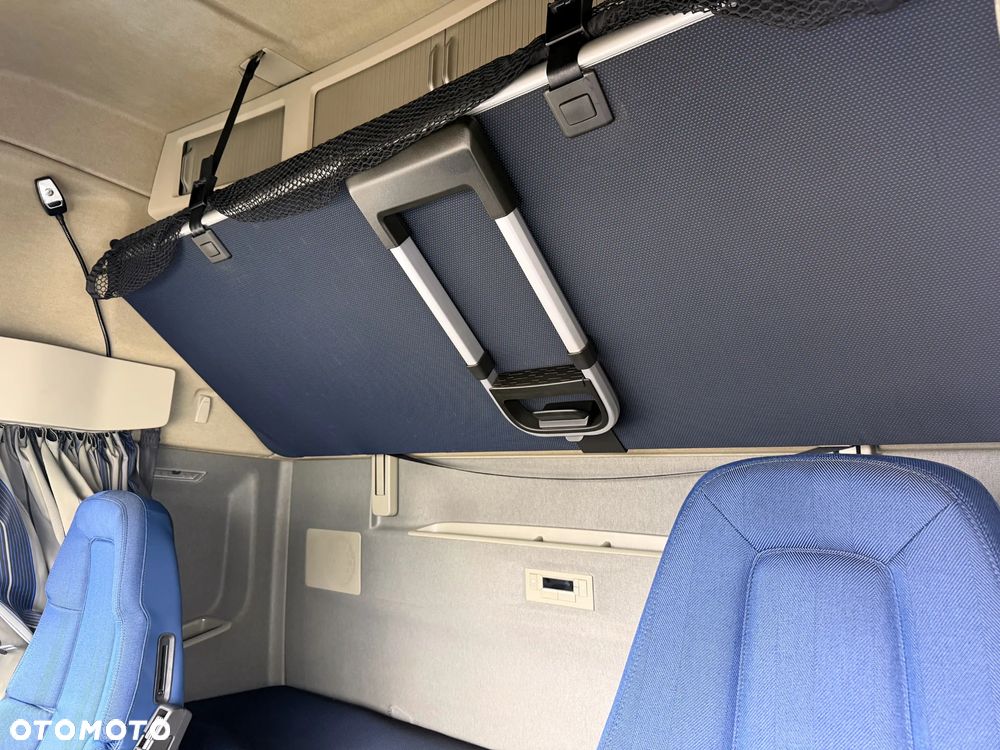 Volvo FH 460 / GLOBETROTTER XL / LOW DECK / SALON PL - 9