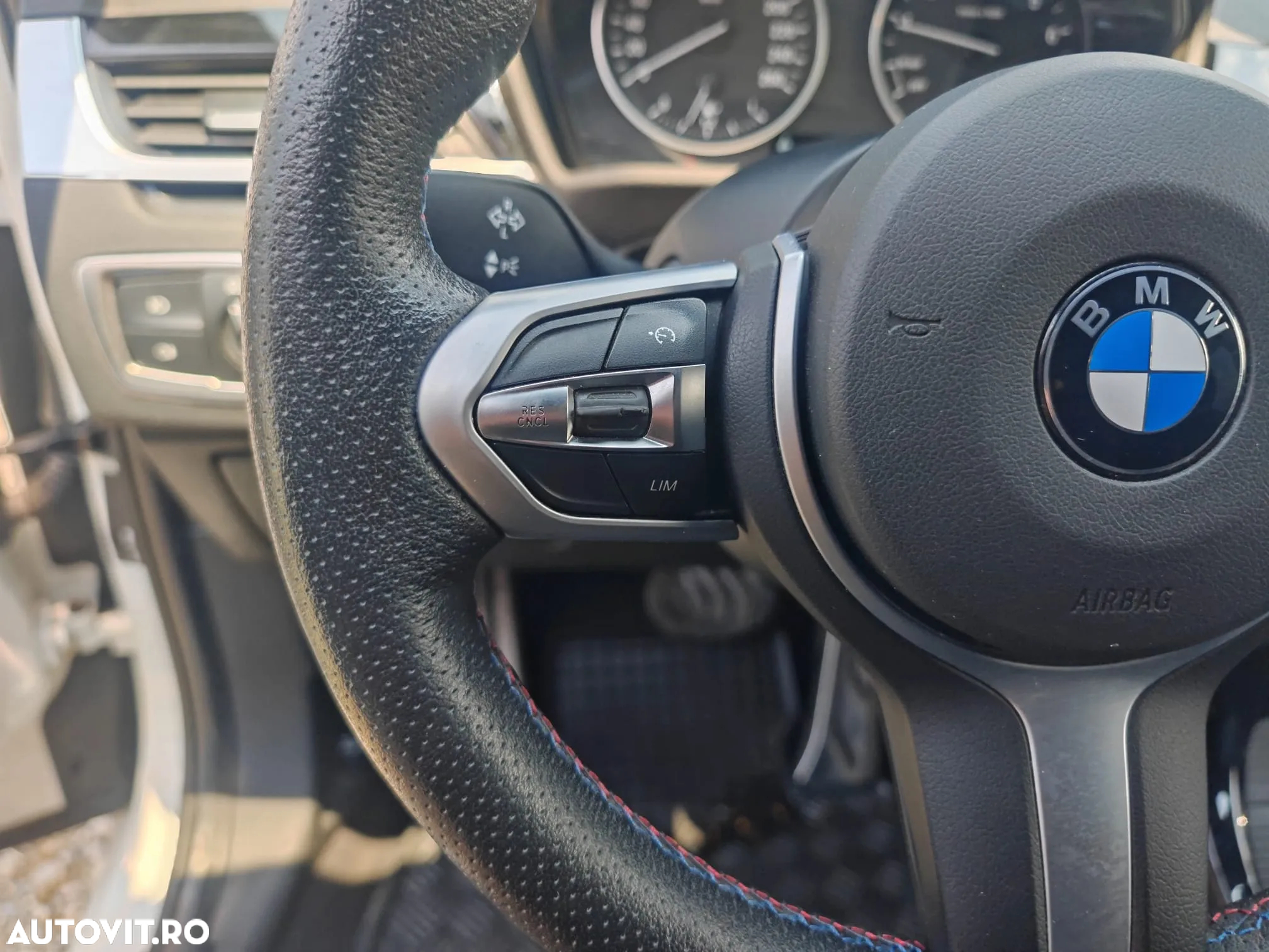 BMW X1 xDrive20i AT M Sport - 17