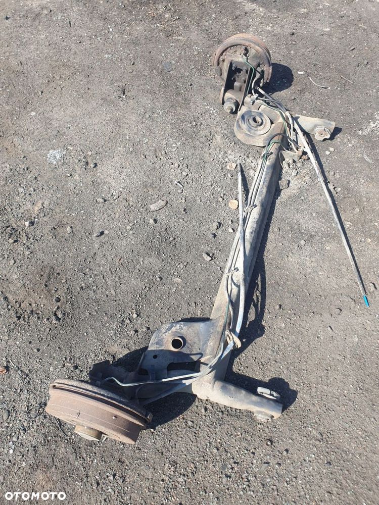 belka tylnego zawieszenia Renault Clio 2 II 97-00R 4d 4d 1.2 benz ZDROWA - 3