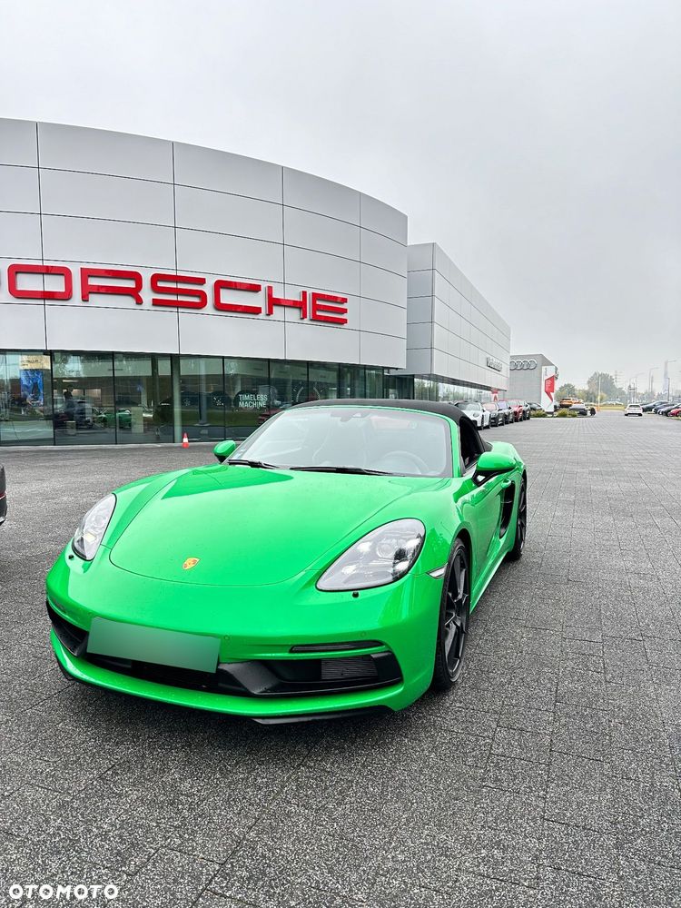 Porsche 718 Spyder - 1