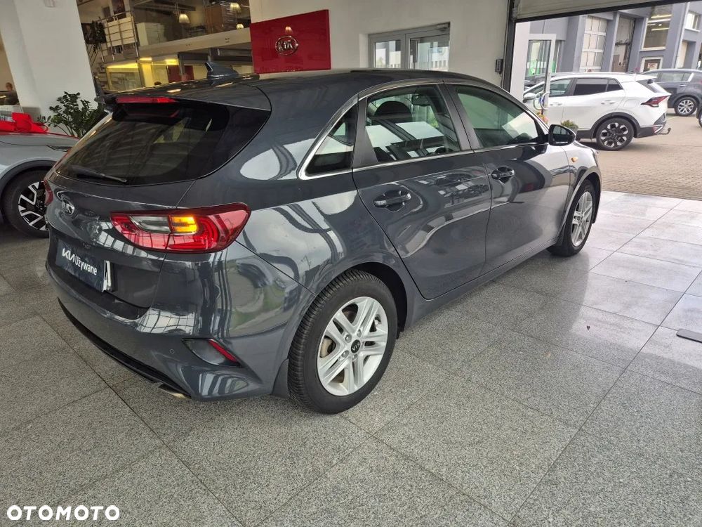 Kia Ceed 1.5 T-GDI M - 13